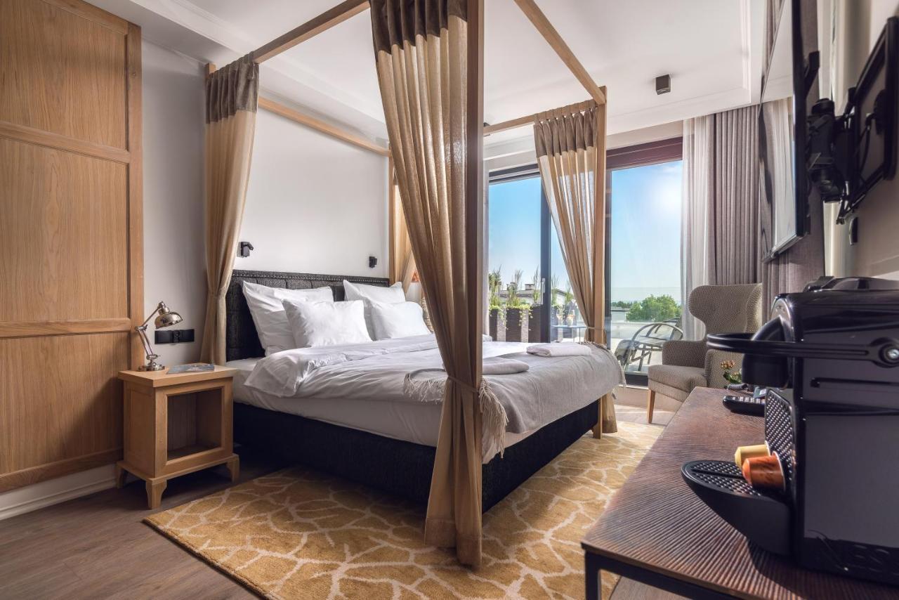 Standard Double Suite,1005076597:JPEG