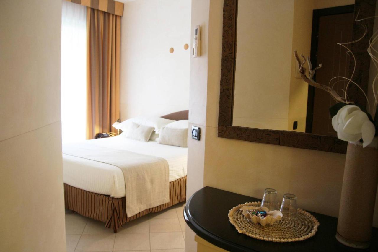 Double or Twin Room,1580541355:JPEG