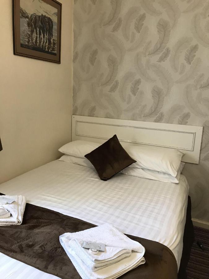 Budget Double Room,1005718561:JPEG