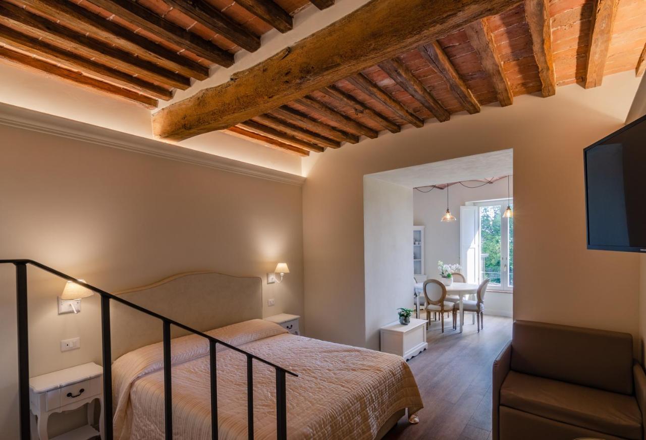 Studio,1008672400:JPEG