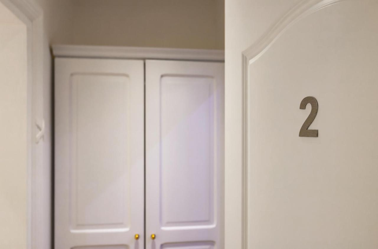 Deluxe Double Room,1009142659:JPEG