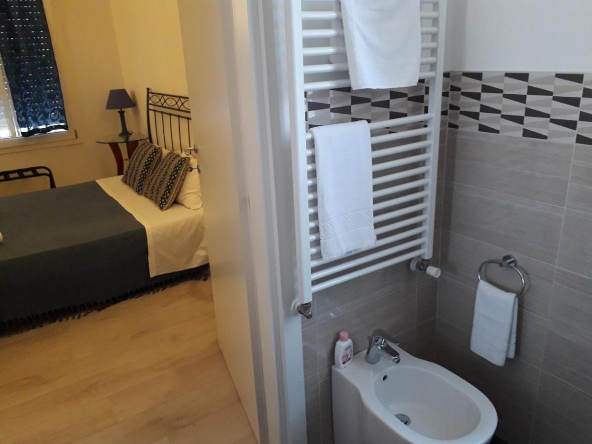 Double Room with Internal Private Bathroom,1009584568:JPEG