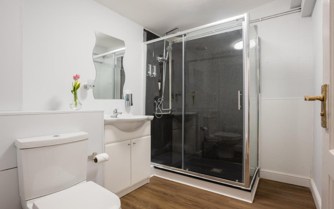 Quadruple Room with Private Bathroom,1200265066:JPEG