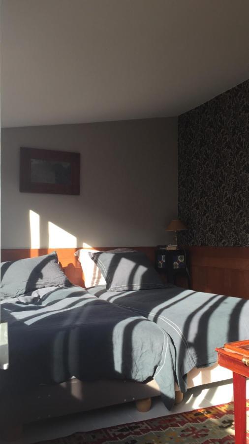 Kleines Zweibettzimmer