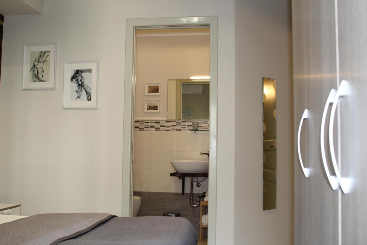 Deluxe Double or Twin Room with Balcony,1033142207:JPEG