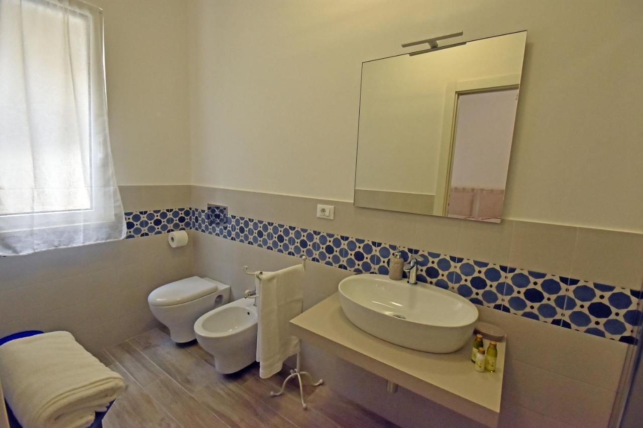 Double or Twin Room Bathroom