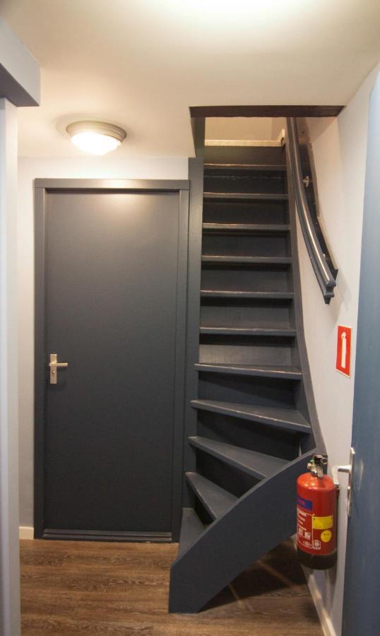Twin Room with Private Bathroom