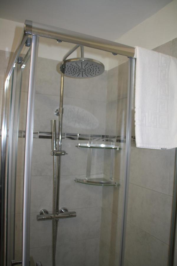 Triple Room Private Bathroom
