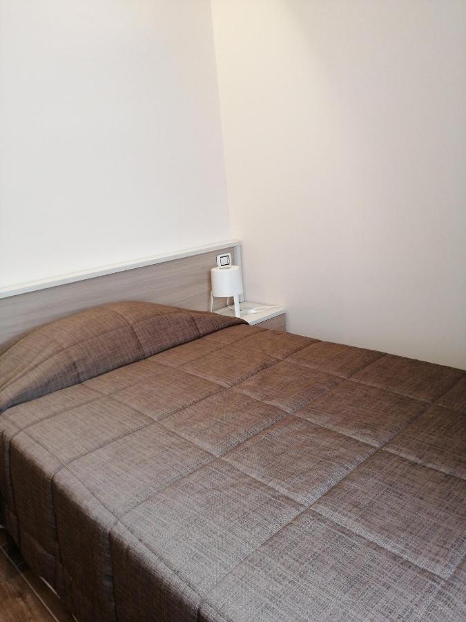 Single Room Private Bathroom