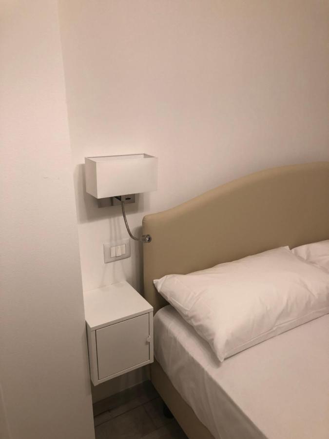 Small Double Room,1034300633:JPEG