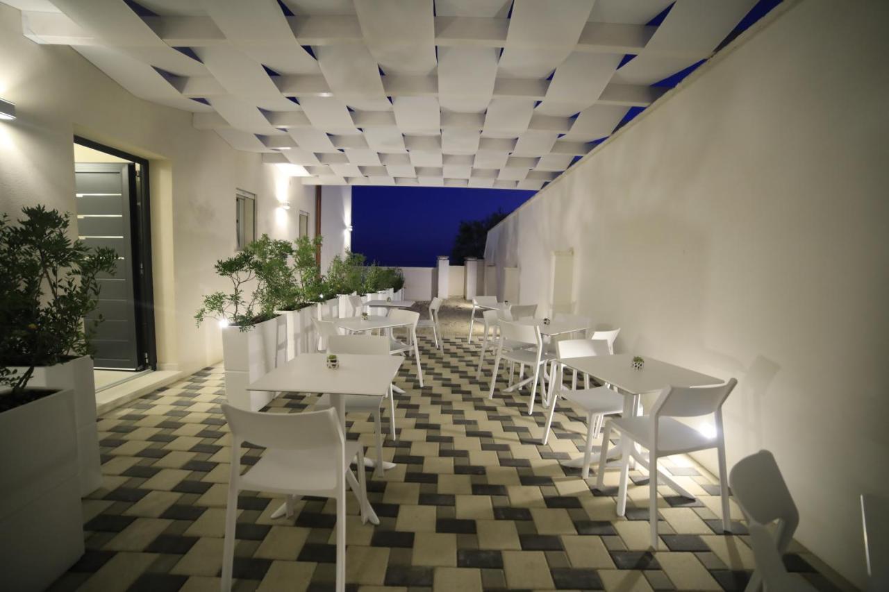 Double Room with Private Bathroom,1035673834:JPEG