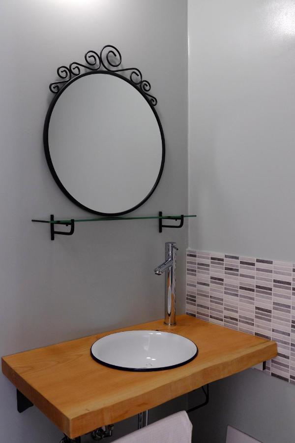 Single Room,1035845677:JPEG