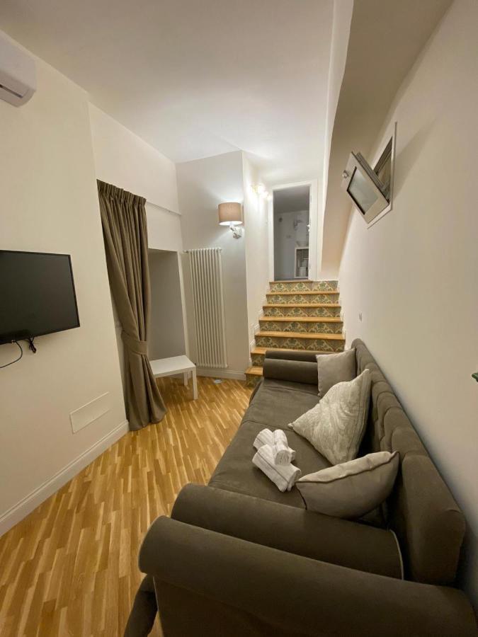 Superior Single Room,1037125087:JPEG