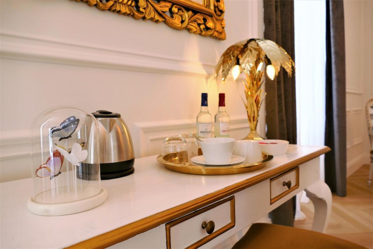 Aquitaine Suite Garden View