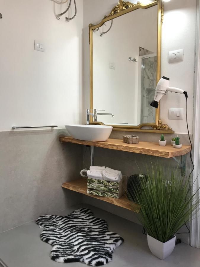 Standard King Room,1043451949:JPEG