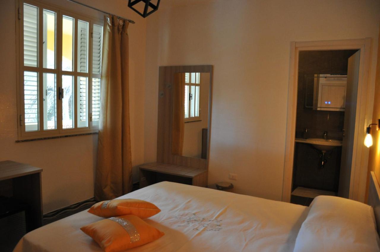 Double Room Private Bathroom