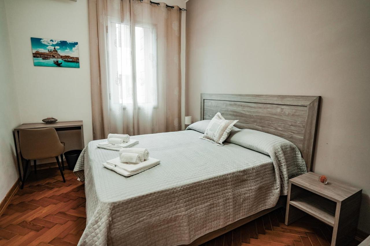 Double or Twin Room with Private External Bathroom,1052417779:JPEG