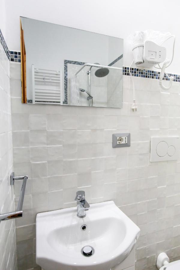 Camera Matrimoniale con Bagno Privato