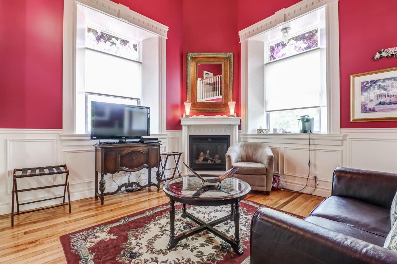 Deluxe Queen Room,1118025567:JPEG