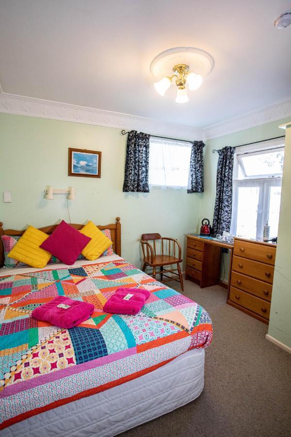 Single Room with Private Bathroom,1085917540:JPEG