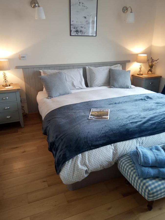 Double or Twin Room with Sea View
