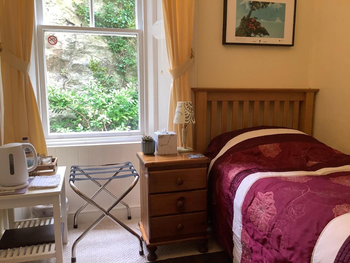 Single Room,1105487013:JPEG