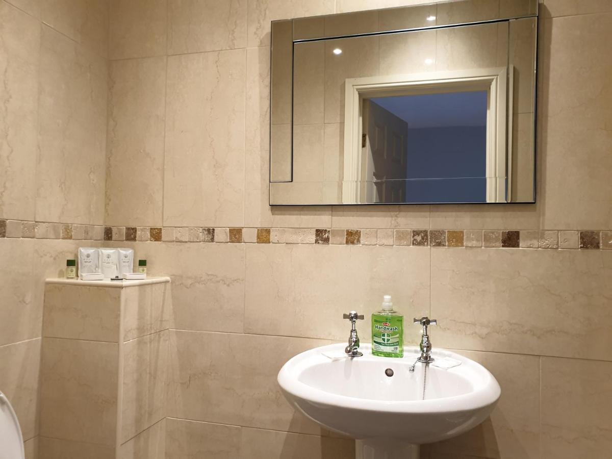 King Room,1633061673:JPEG