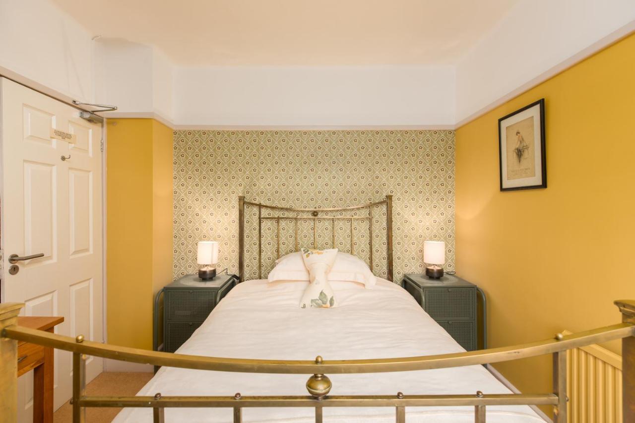 Double Room with Private External Bathroom