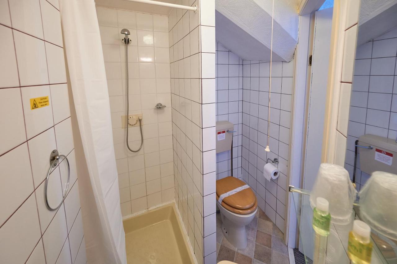 Single Room with Shower