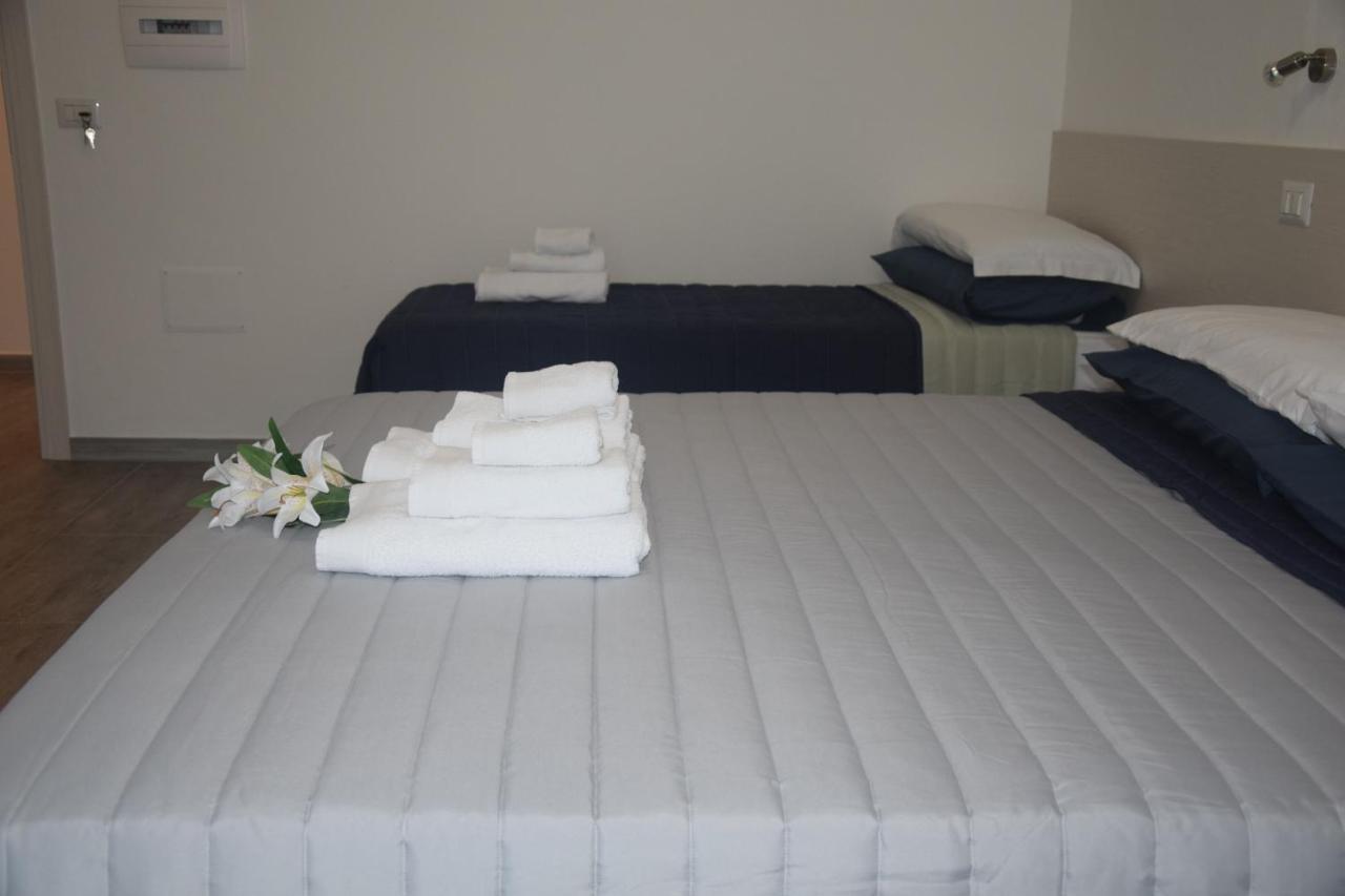 Comfort Triple Room Shower