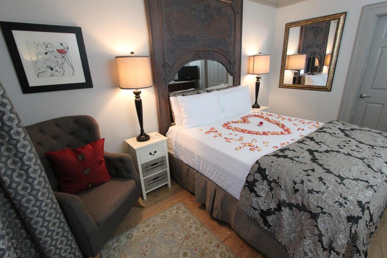 Queen Room with Seating Area - Rachel,1113116136:JPEG