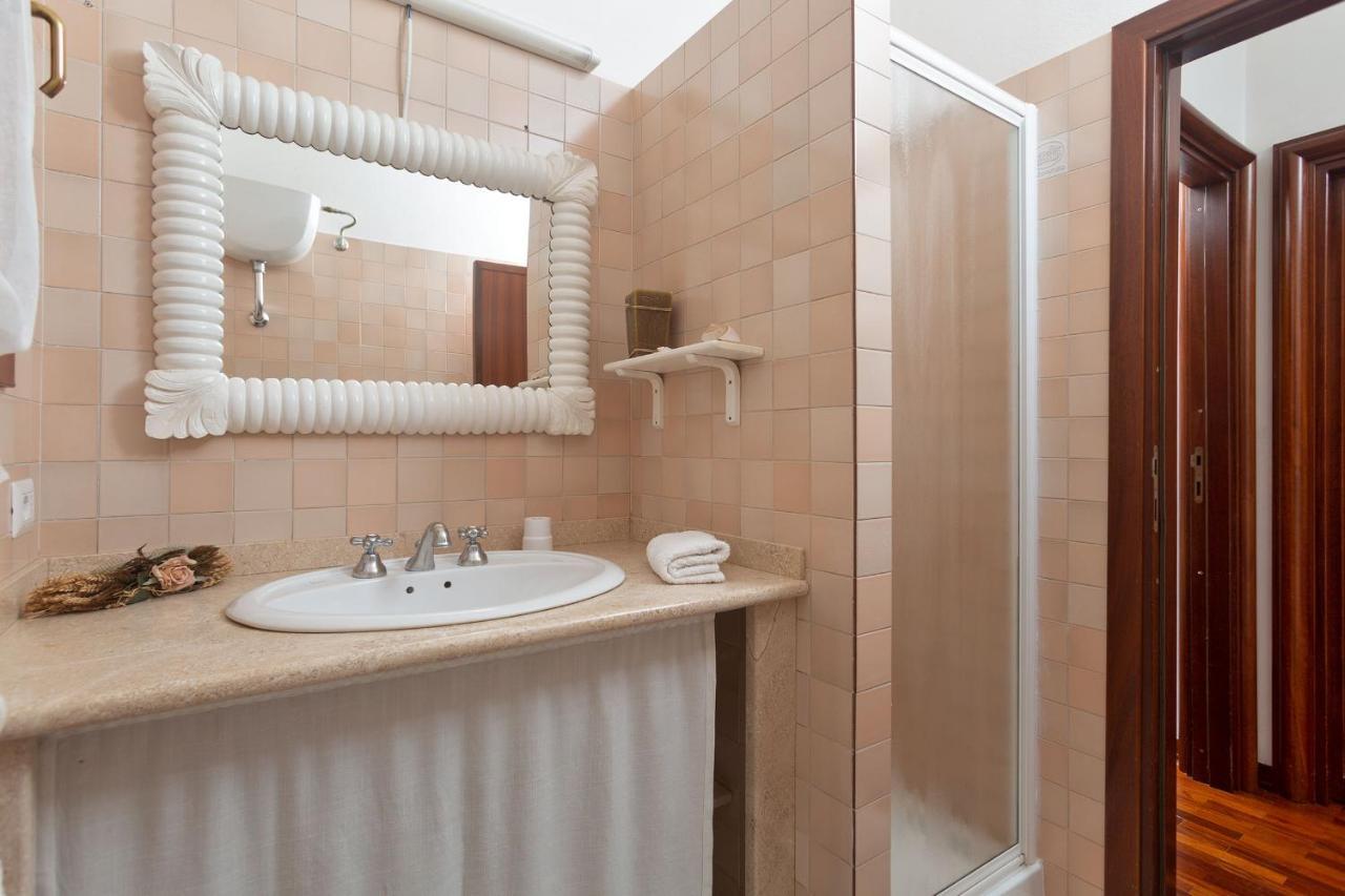 Triple Room Private External Bathroom
