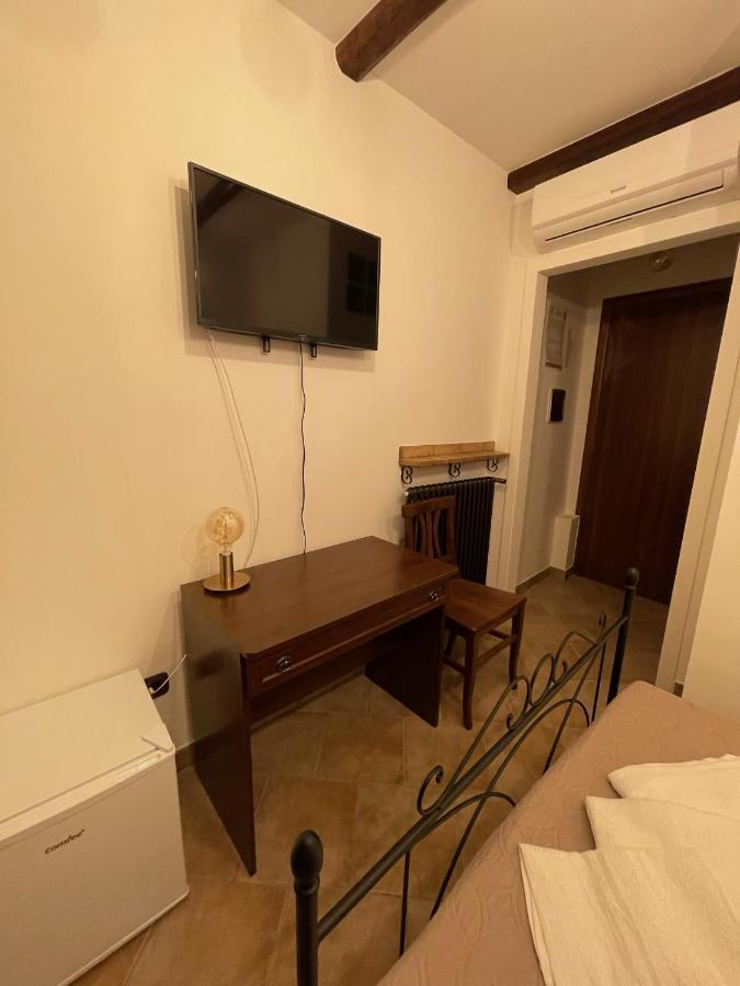 Large Single Room