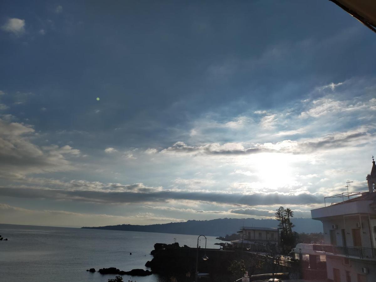 Deluxe Triple Room Sea View
