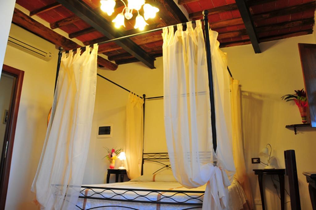 Suite Balcony,136517625:JPEG