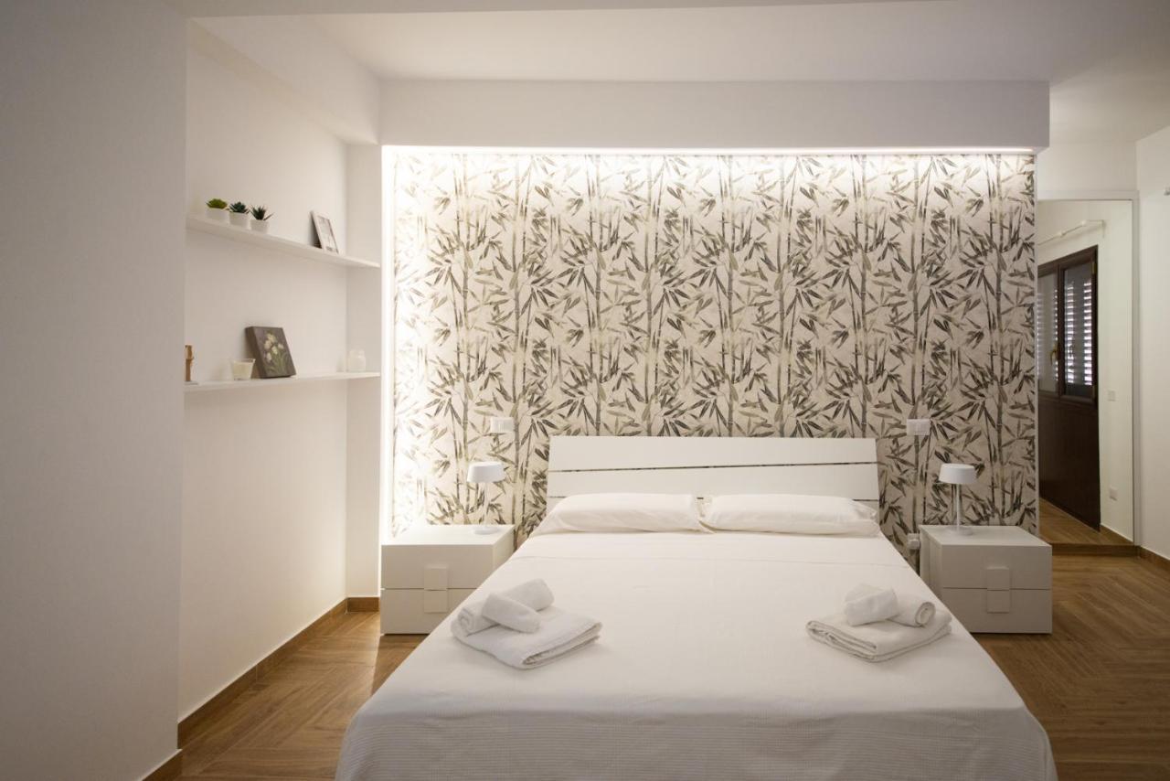 Deluxe Double Room Shower