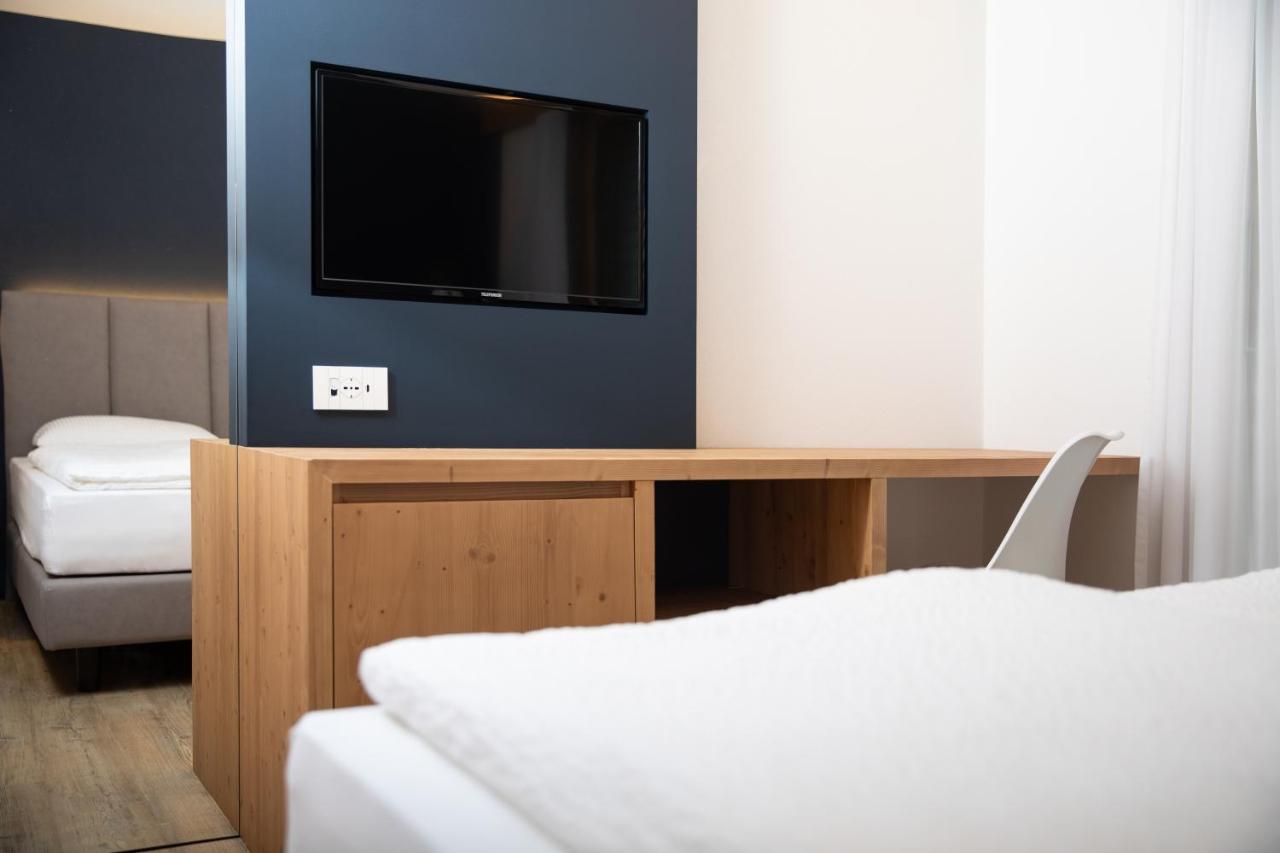 Double or Twin Room Balcony