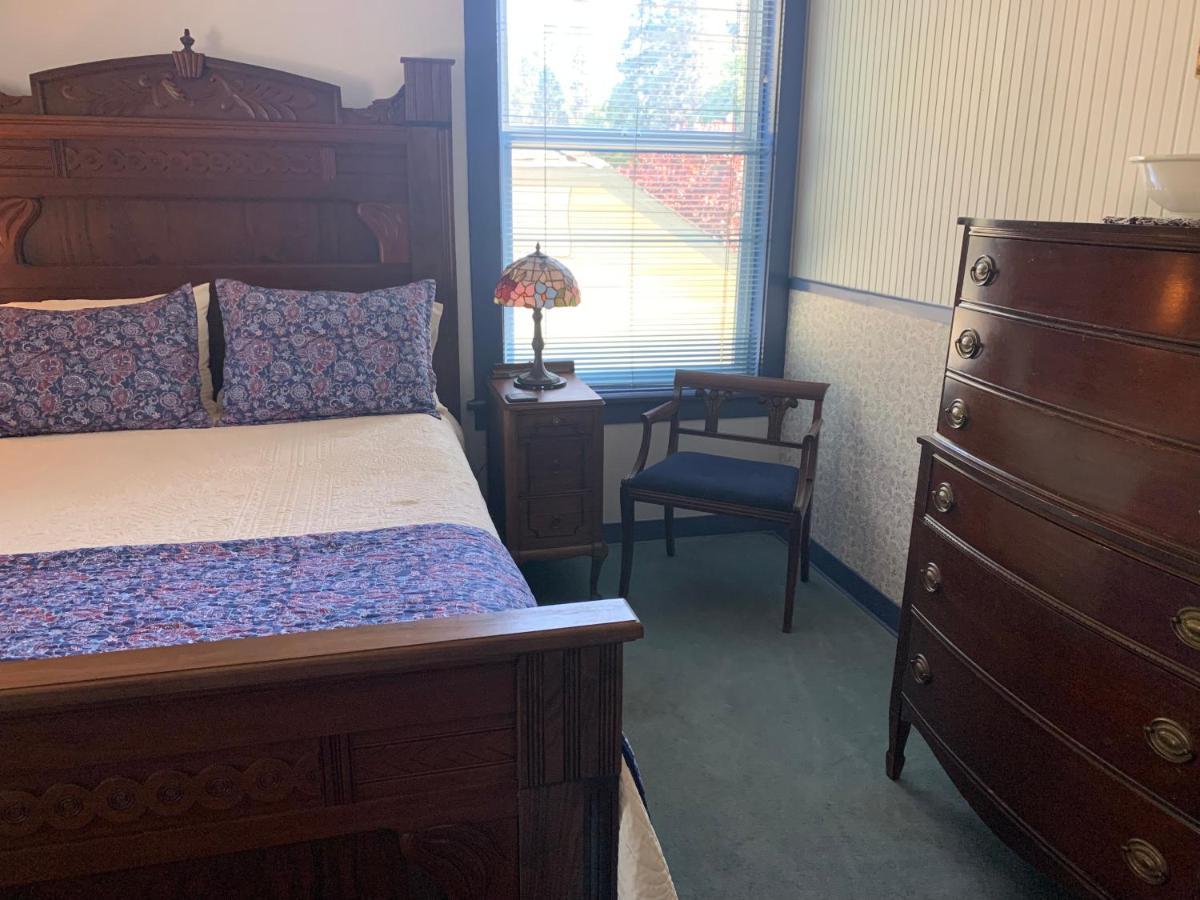 Queen Room with Shared Bathroom