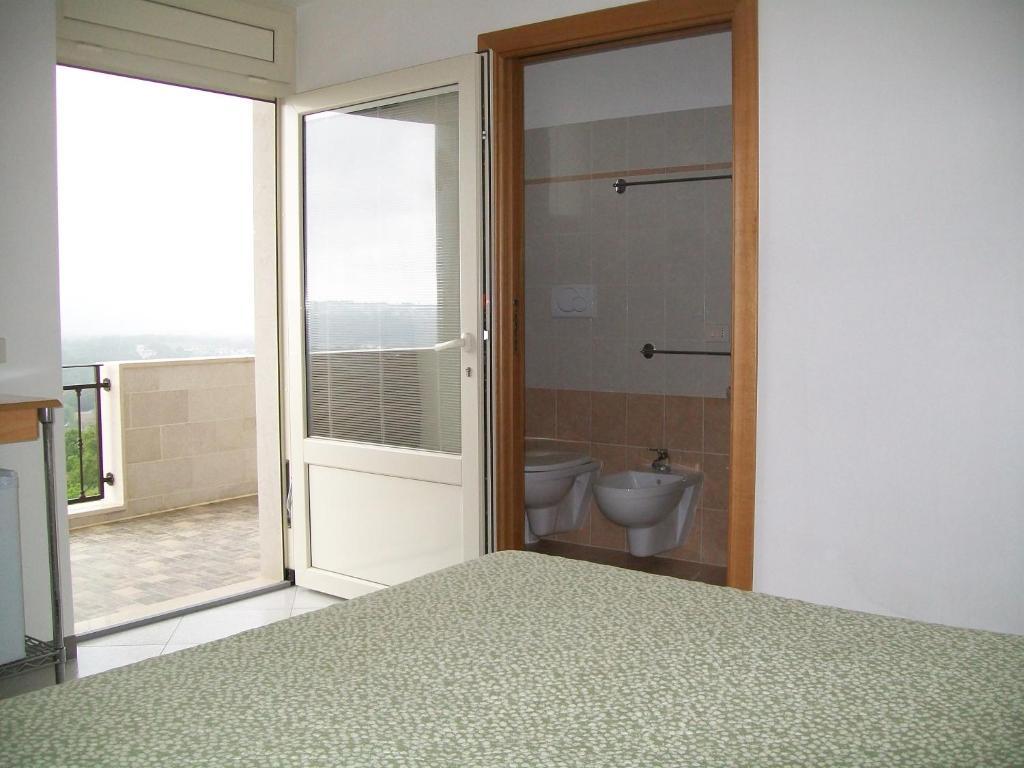 Double or Twin Room,11548380:JPEG
