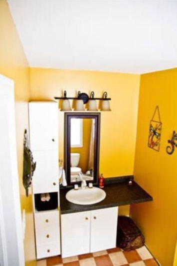 Superior Queen Room with Private Bathroom