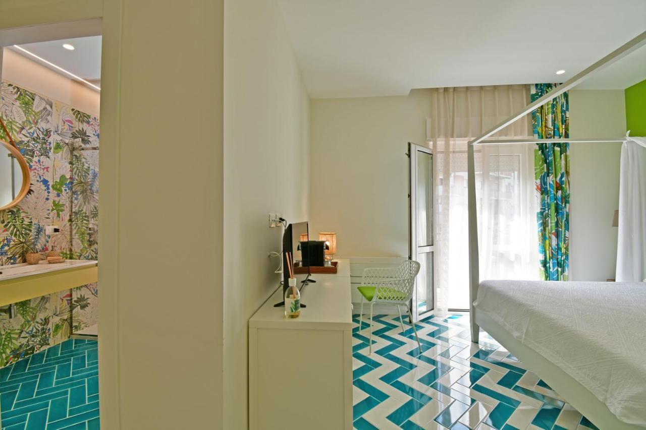 Deluxe Room,1158814901:JPEG