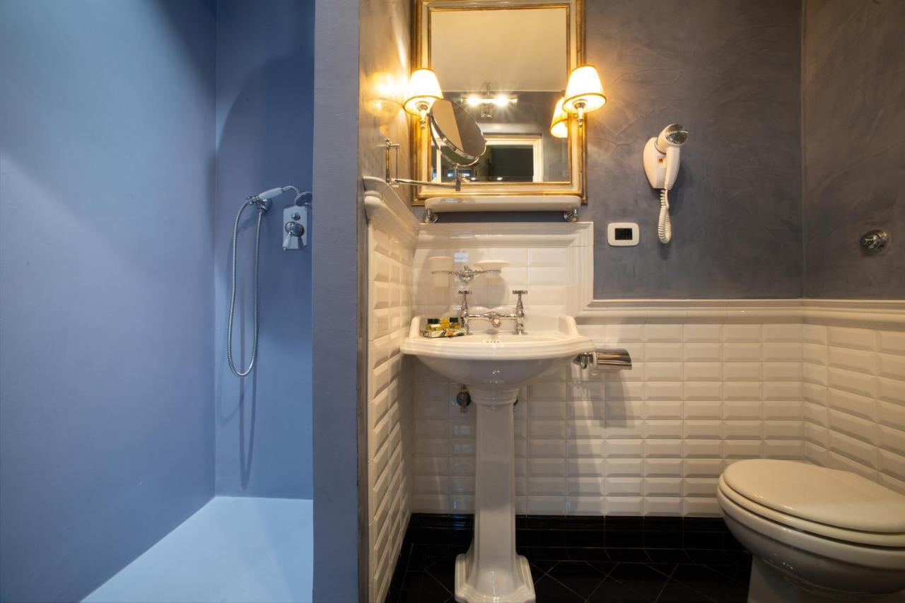 Standard Double or Twin Room,1178407366:JPEG