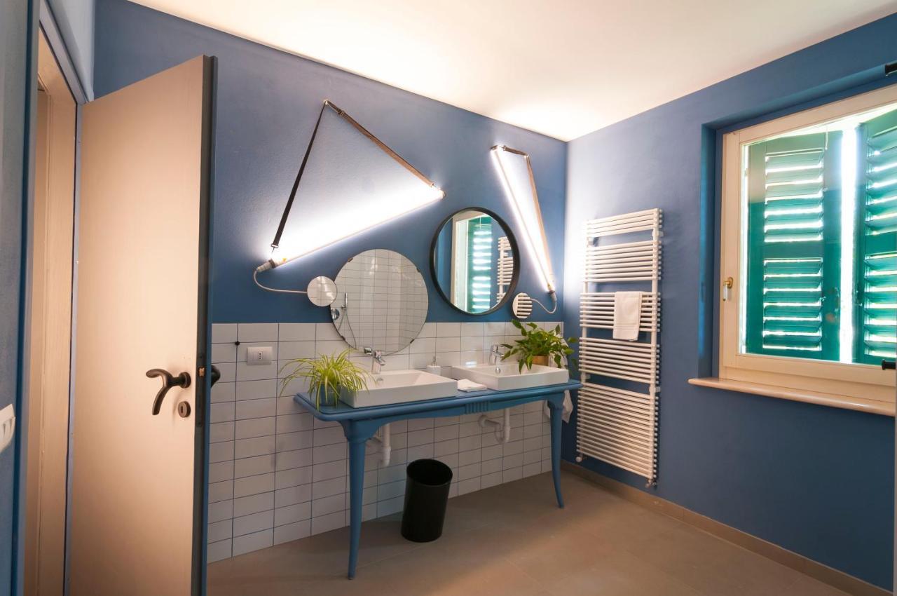 Bunk Bed Mixed Dormitory Room
