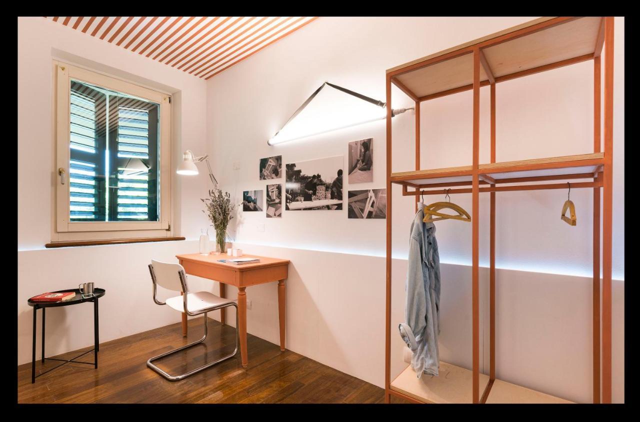 Twin Room Private External Bathroom