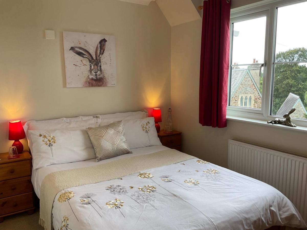 Small Double Room,1589182696:JPEG