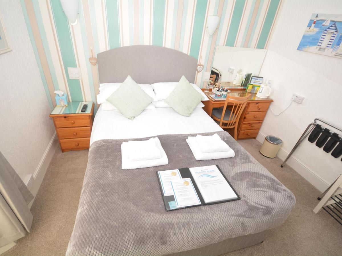 Double Room with Private Bathroom,1539050083:JPEG