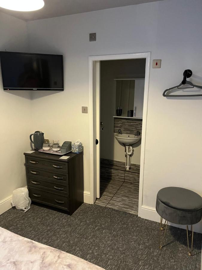 Budget Double Room,1191596740:JPEG