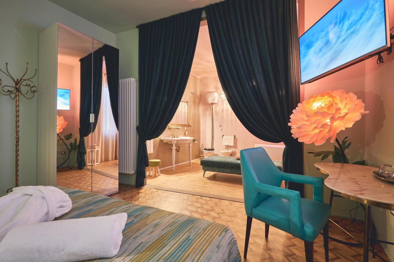 King Room Spa Bath