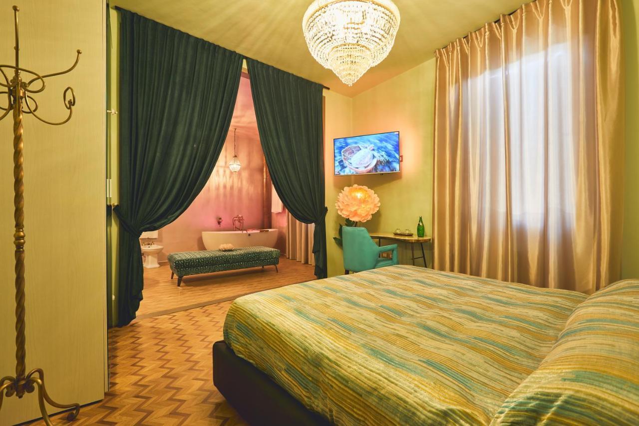 King Room Spa Bath