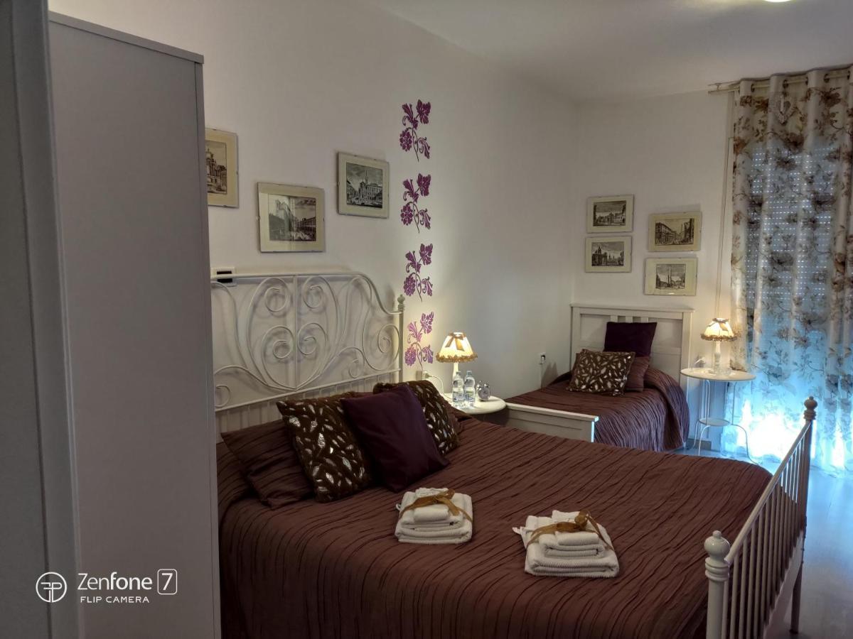 Deluxe Double Room Private Bathroom